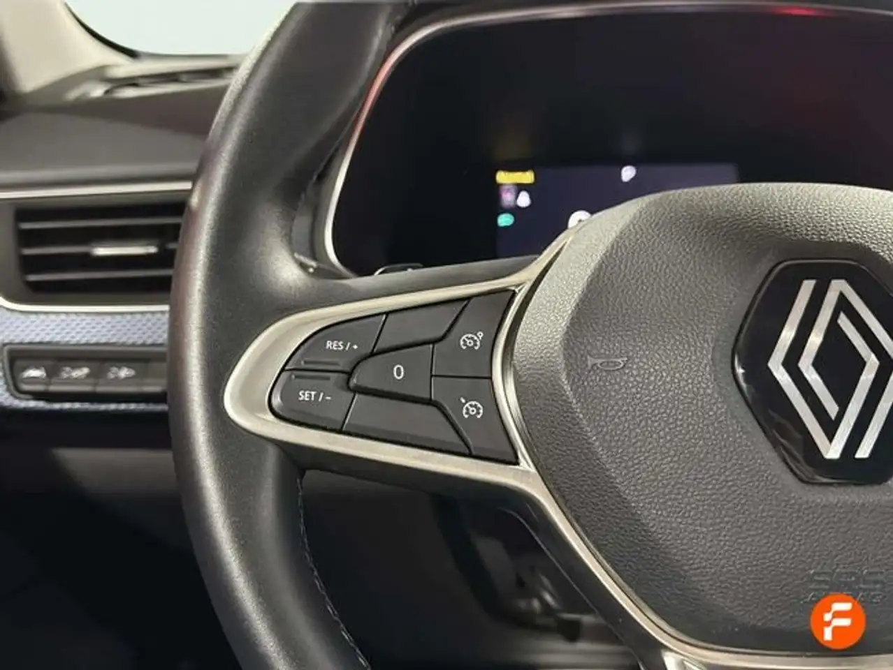 Renault Arkana Evolution TCe 103kW(140CV) EDC mild hybr — Galería del vehículo 17