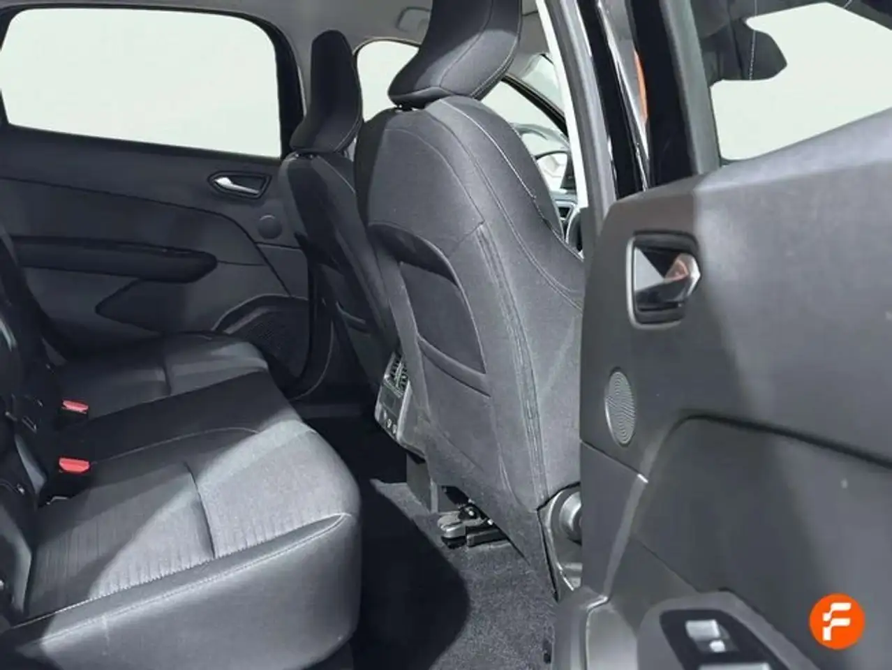 Renault Arkana Evolution TCe 103kW(140CV) EDC mild hybr — Galería del vehículo 23