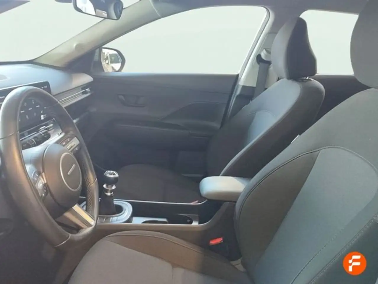 Hyundai KONA 1.0 TGDI Maxx 4x2 — Galería del vehículo 11
