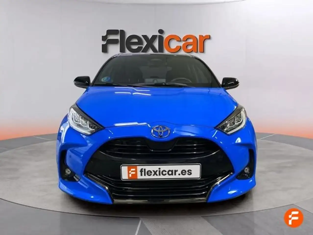 Toyota Yaris 130H 1.5 Premiere Edition — معرض صور السيارة 2