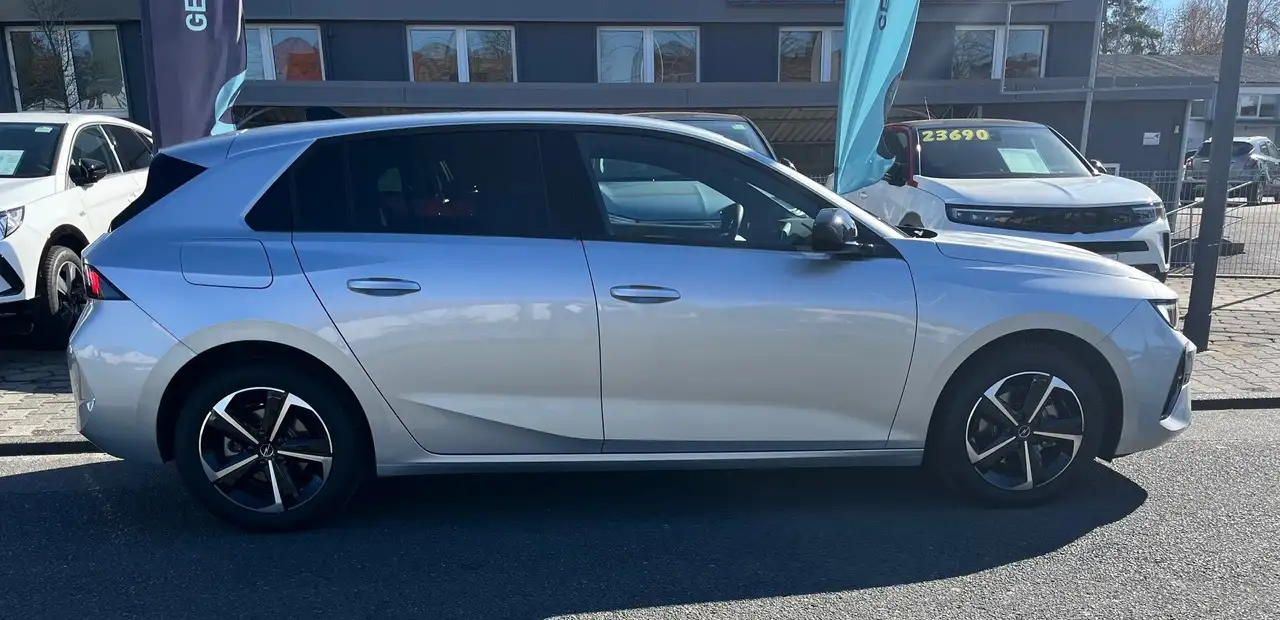 Opel Astra L 5tg GS 1.2 Turbo 96 kW 360° Kamera, Allwetter, Nebelscheinwerfer, Ergonomiesitz, Schiebedach — معرض صور السيارة 5