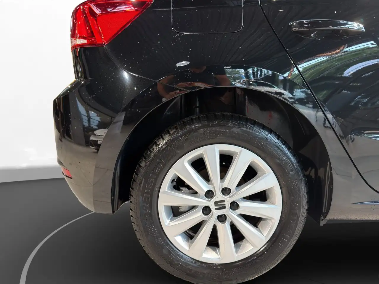 SEAT Ibiza 1.0 TSI Style Edition DSG LED Navi PDC+RFK — Vehicle gallery 14