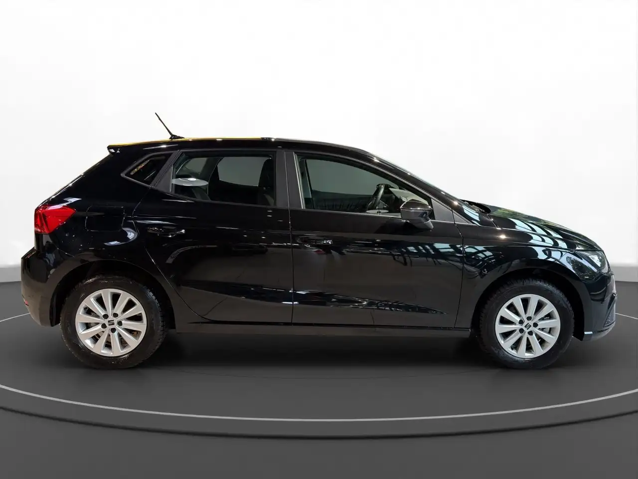 SEAT Ibiza 1.0 TSI Style Edition DSG LED Navi PDC+RFK — Vehicle gallery 5