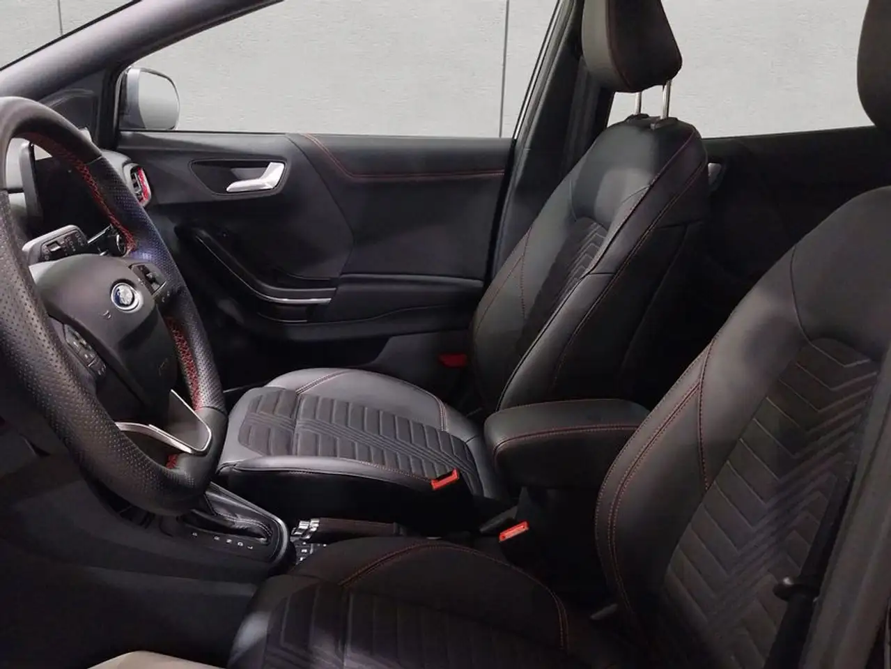 Ford Puma 1.0 EcoBoost Hybrid Aut. ST-LINE X — Galerie du véhicule 10