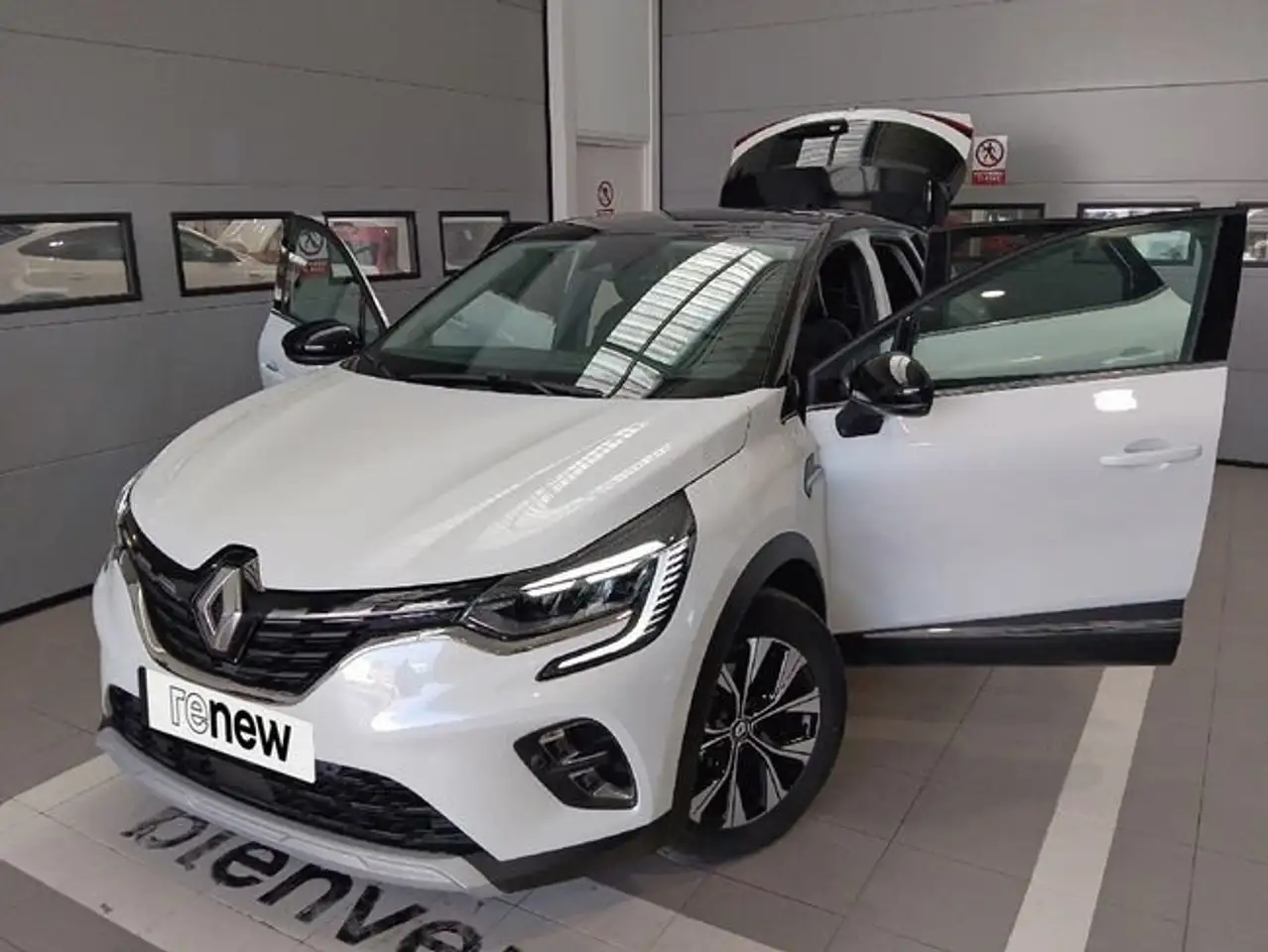 Renault Captur e-tech techno 105kw — Galerie du véhicule 21