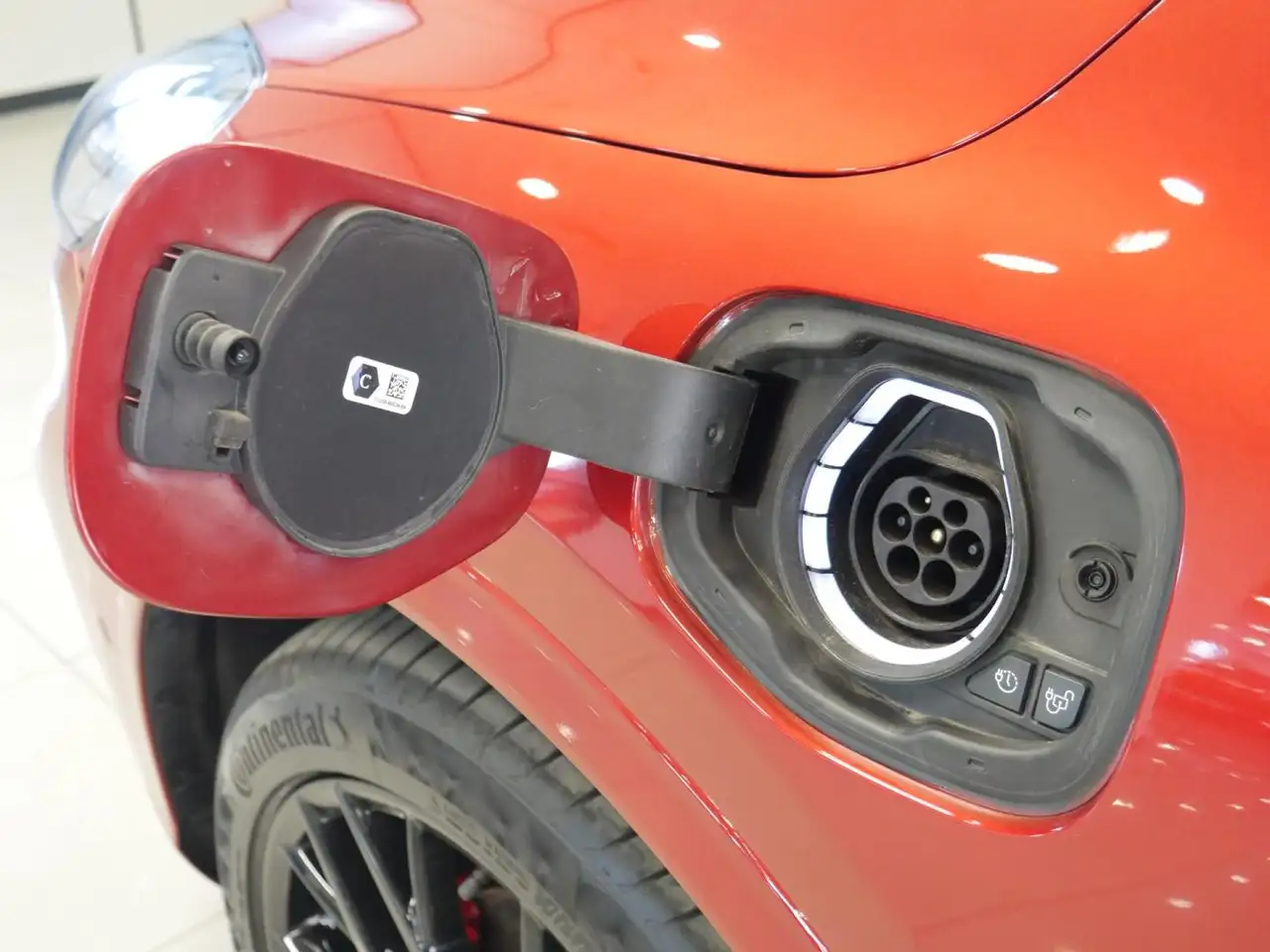 Ford Kuga ST-Line X 2.5 Duratec PHEV 165kW Auto — Galería del vehículo 6