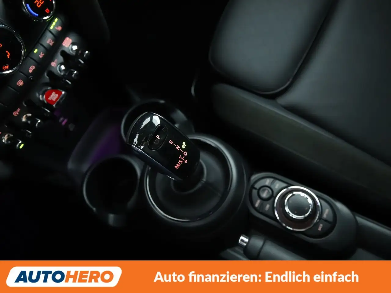 MINI Cooper S Cooper S Resolute Edition Aut.*NAVI*LED*TEMPO*CAM* — Galería del vehículo 25
