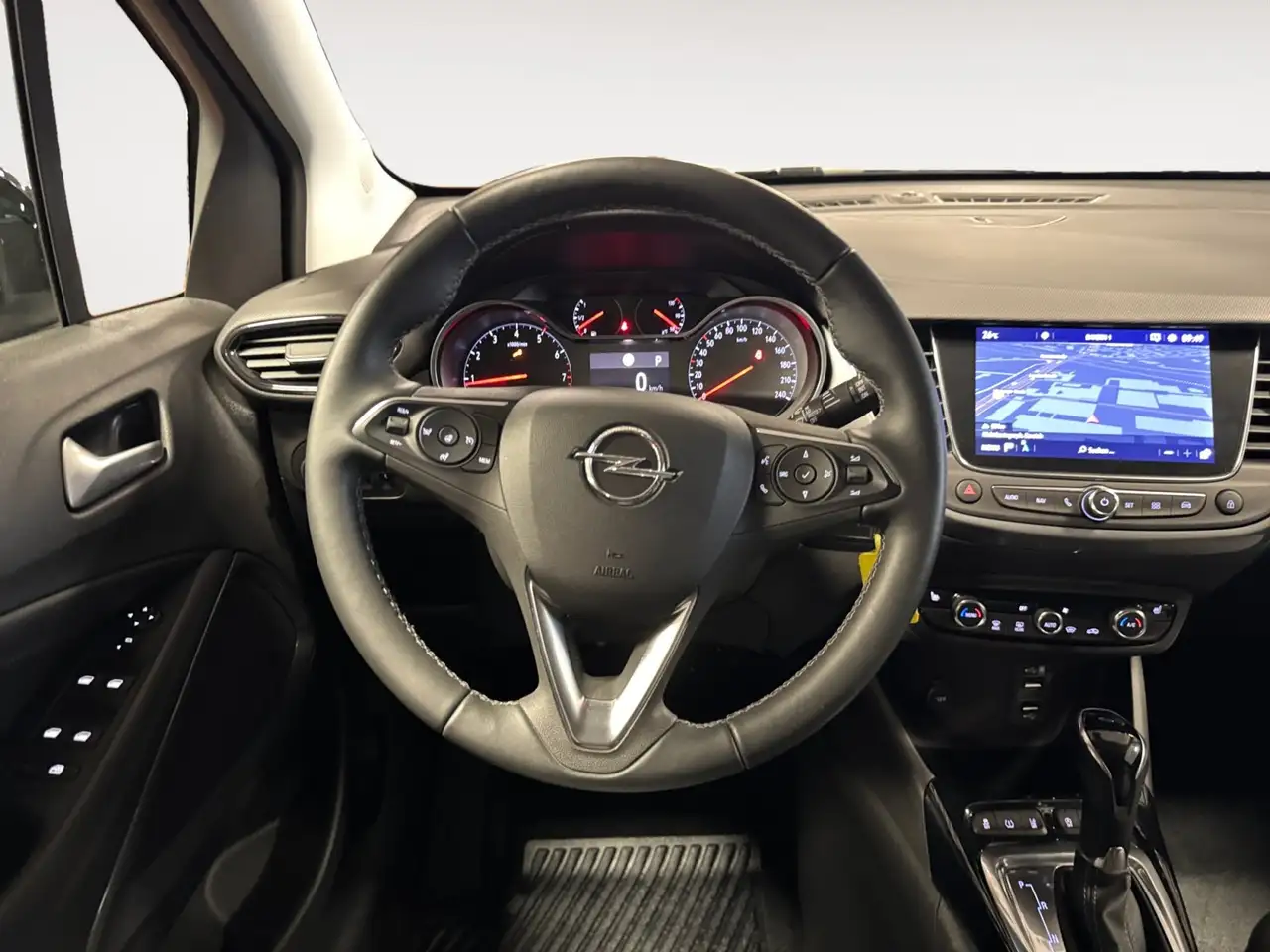 Opel Crossland 1.2 Elegance Paket Navi, Automatik — Vehicle gallery 14