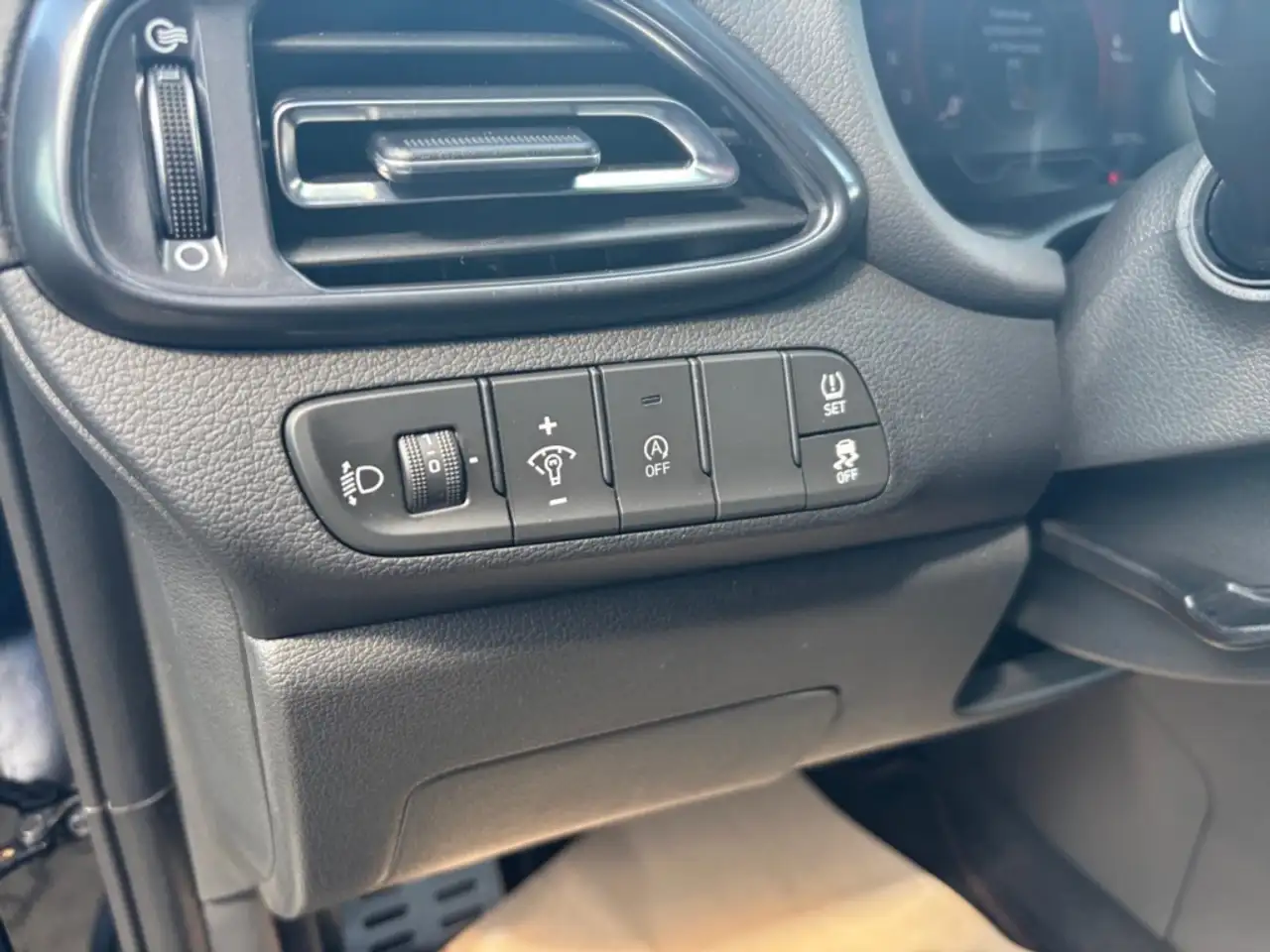 Hyundai i30 N Line 1.5 T-GDI 48V *Navi*LED*ACC*Apple CarPlay*A — Vehicle gallery 17