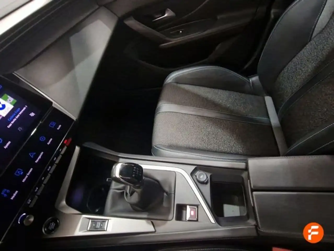 Peugeot 308 1.2 PureTech S&S Allure 130 — معرض صور السيارة 26