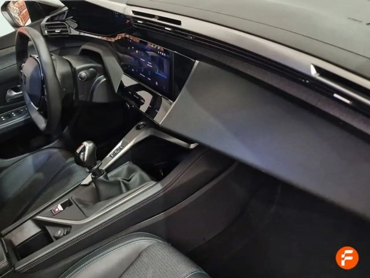 Peugeot 308 1.2 PureTech S&S Allure 130 — معرض صور السيارة 14