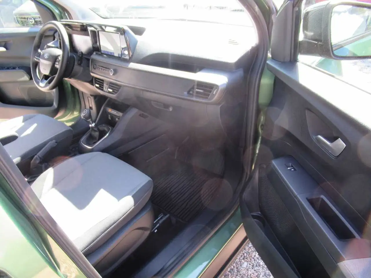 Ford Tourneo Courier TREND — معرض صور السيارة 15
