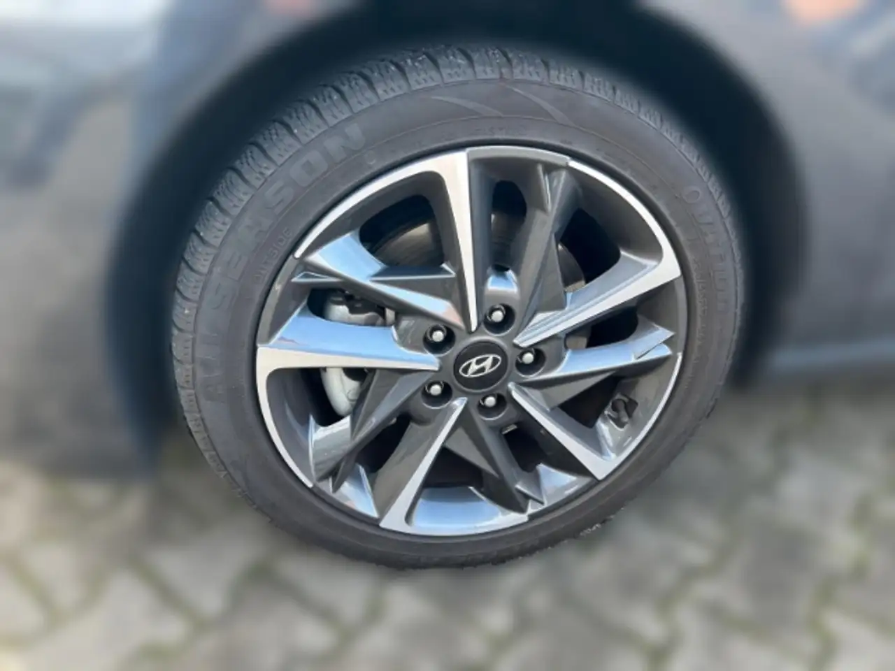 Hyundai i30 Connect & Go Autom Allwetter Navi LED Apple CarPla — Galería del vehículo 7