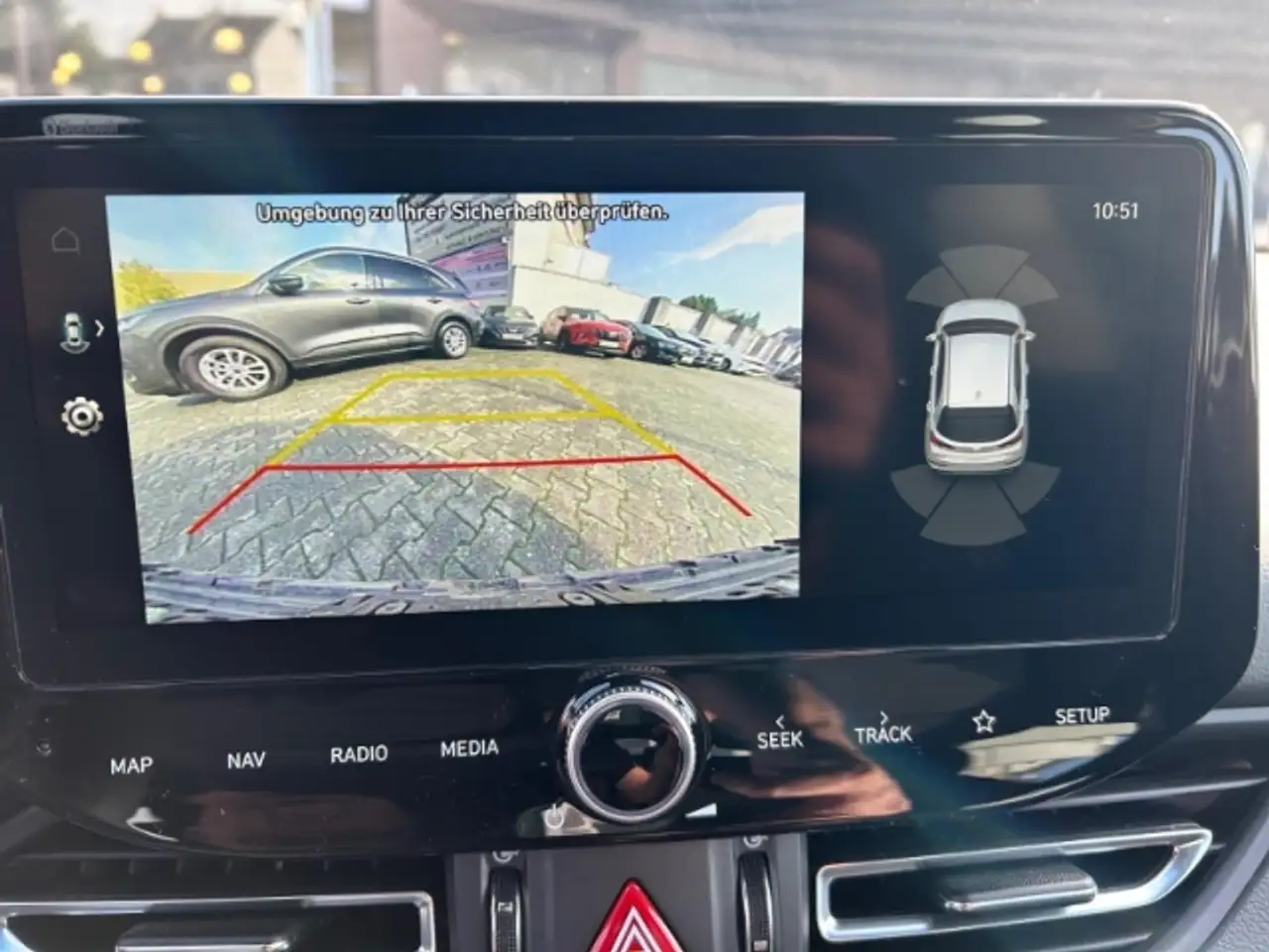 Hyundai i30 Connect & Go Autom Allwetter Navi LED Apple CarPla — Galería del vehículo 19
