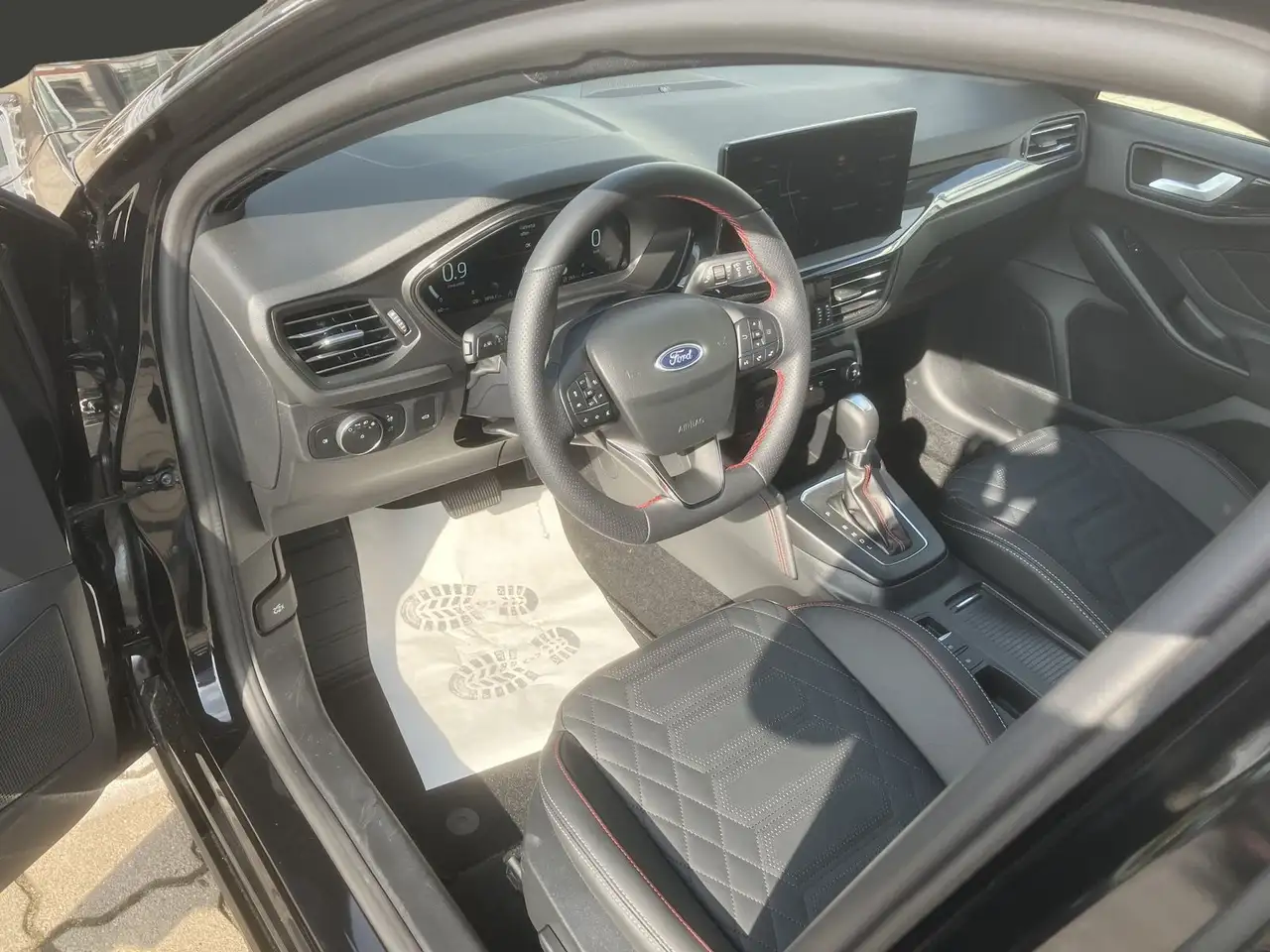 Ford Focus ST -Line X Turnier ST-Line X LED+Winterp. — Galerie du véhicule 13