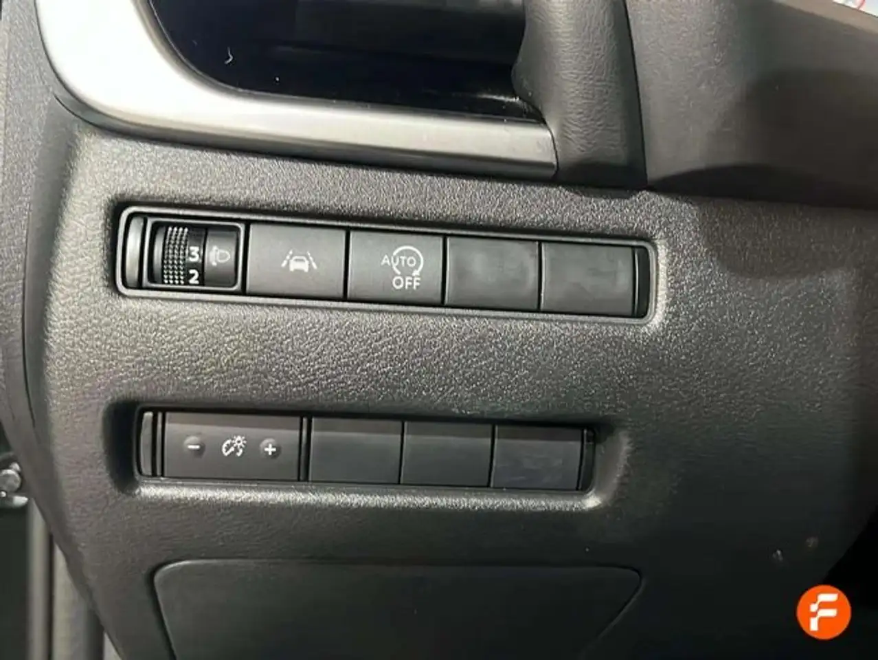 Nissan Qashqai DIG-T 103kW (140CV) mHEV 4x2 Acenta — معرض صور السيارة 24