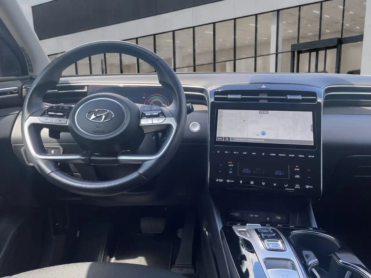 Hyundai TUCSON Hybrid 1.6 T-GDi Trend NSCC/VIRTUAL/NAVI — Vehicle gallery 13