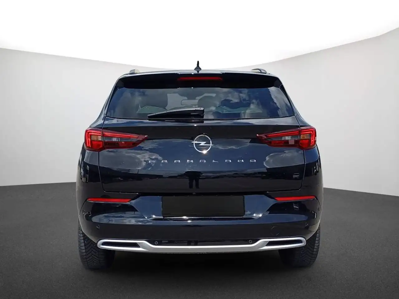 Opel Grandland , Ultimate, 1.2 Direct Injection Turbo 96 — Galería del vehículo 3