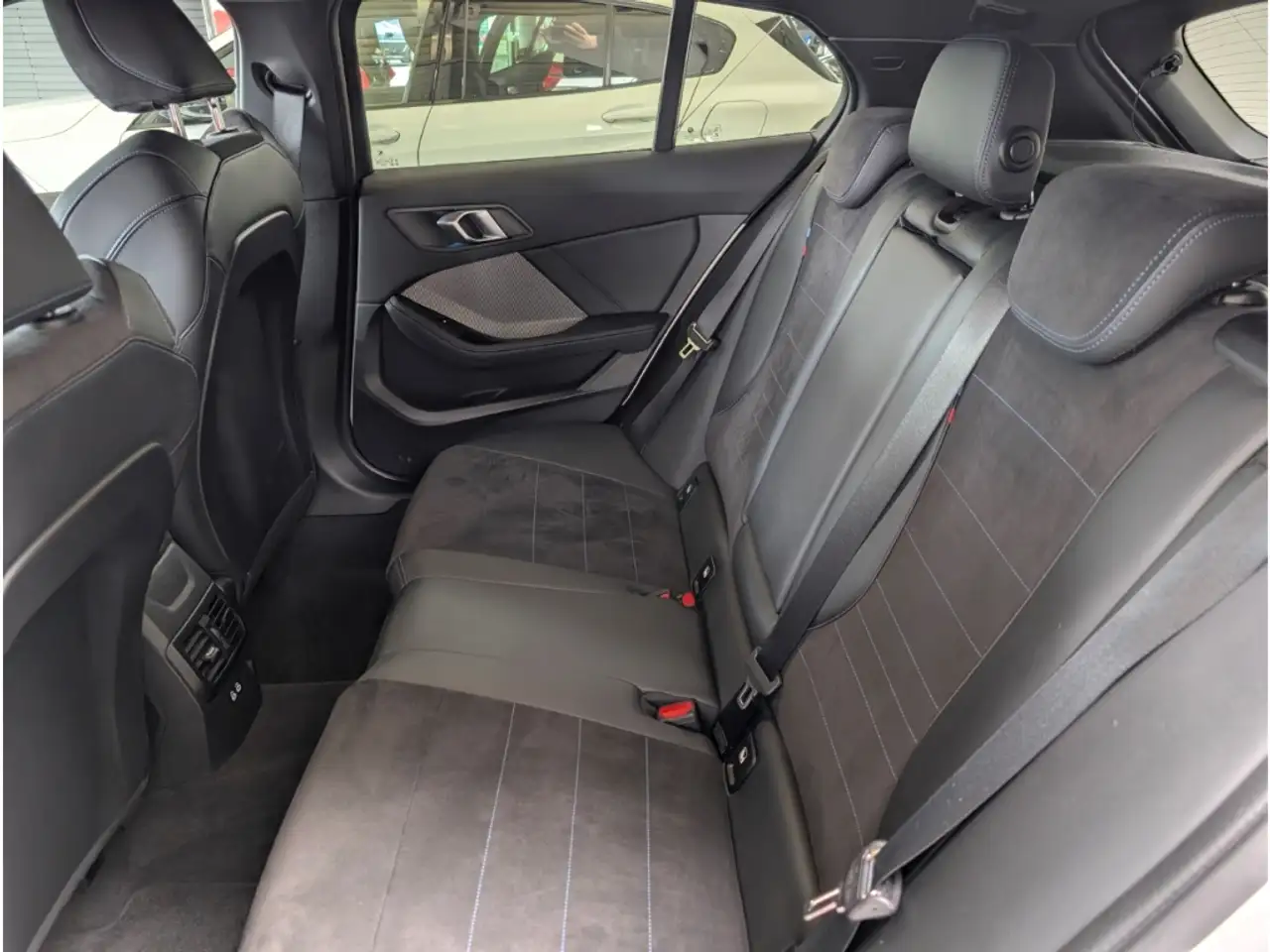 BMW 120 M Sport Steptronic H/K+Memory+Headup+360°KAM. — Galerie du véhicule 11