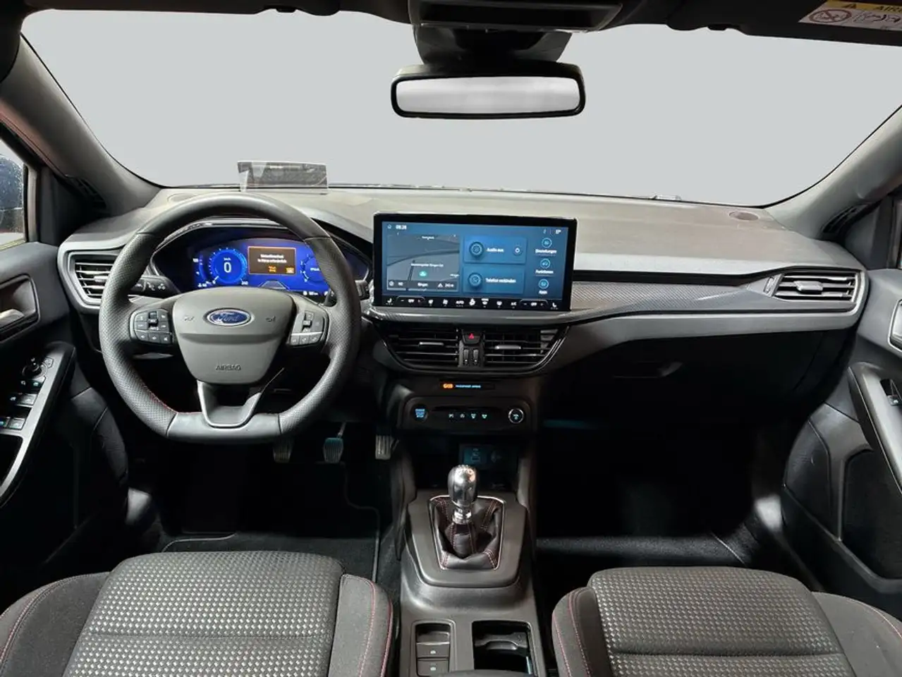 Ford Focus Turnier 1.0 EcoBoost Hybrid ST-LINE X — معرض صور السيارة 11