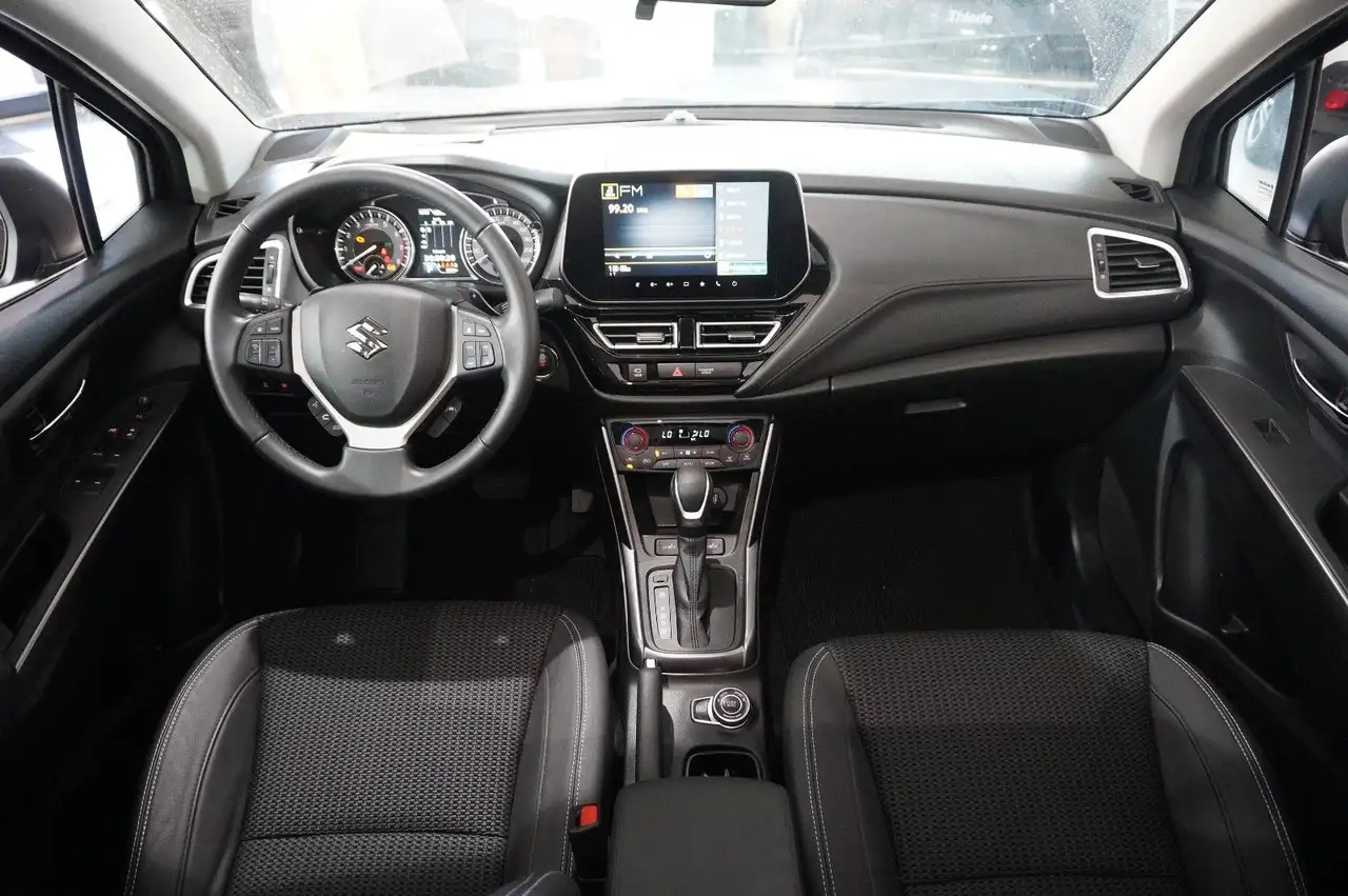 Suzuki SX4 S-Cross 1.4 HYBRID AT NAVI/LED/360°/PANO. — Galería del vehículo 37