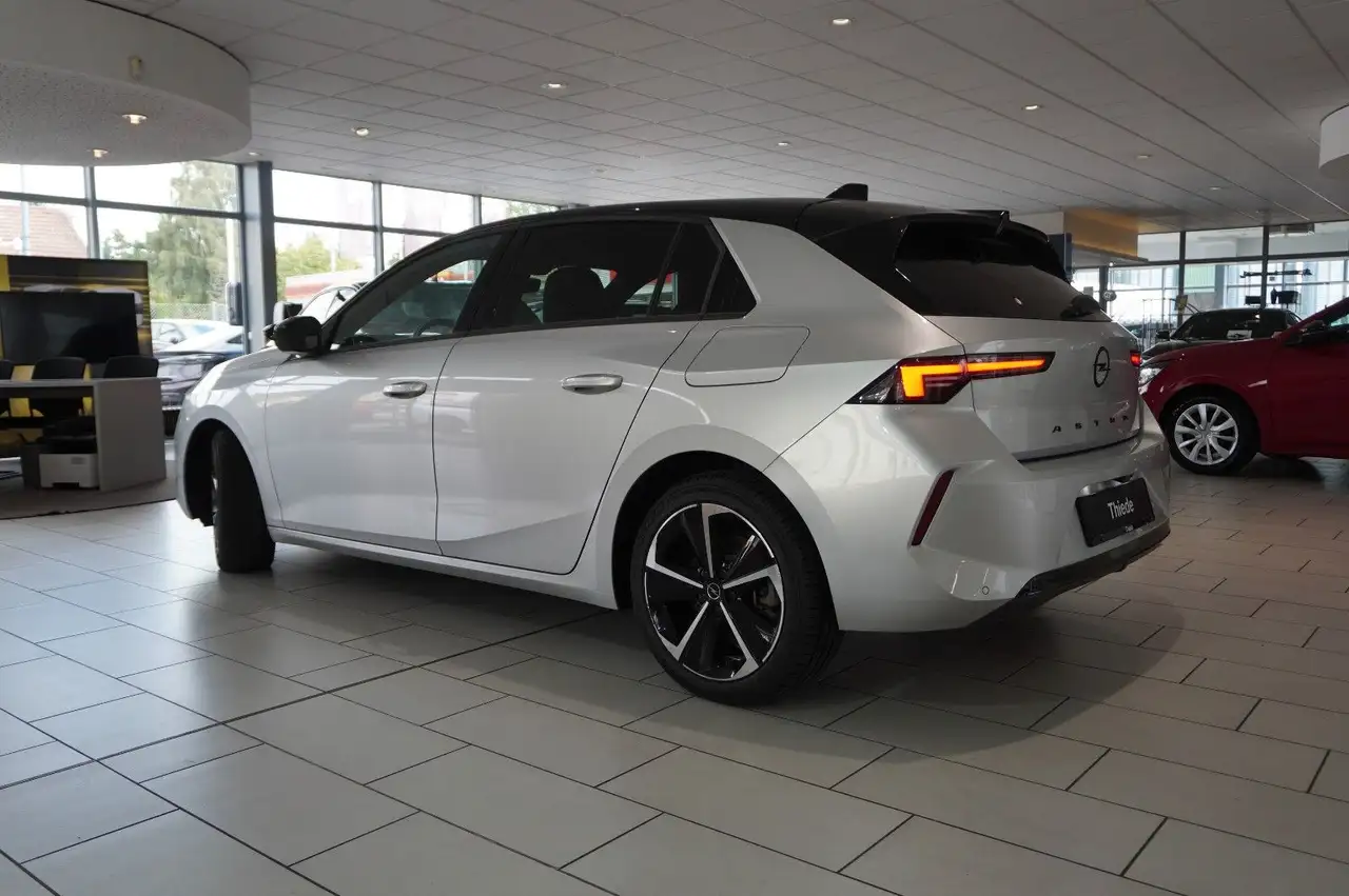 Opel Astra L Lim. 1.6 HYBRID GS SPORT NAVI/360°/SPORT — Vehicle gallery 12