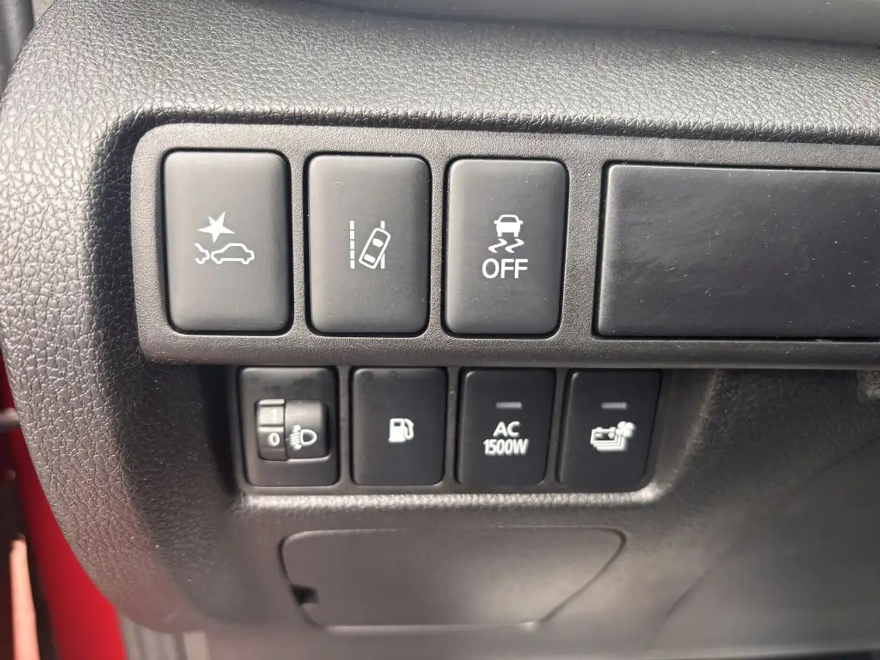 Mitsubishi Eclipse Cross Plug-In Hybrid 4WD Plus Select — معرض صور السيارة 11