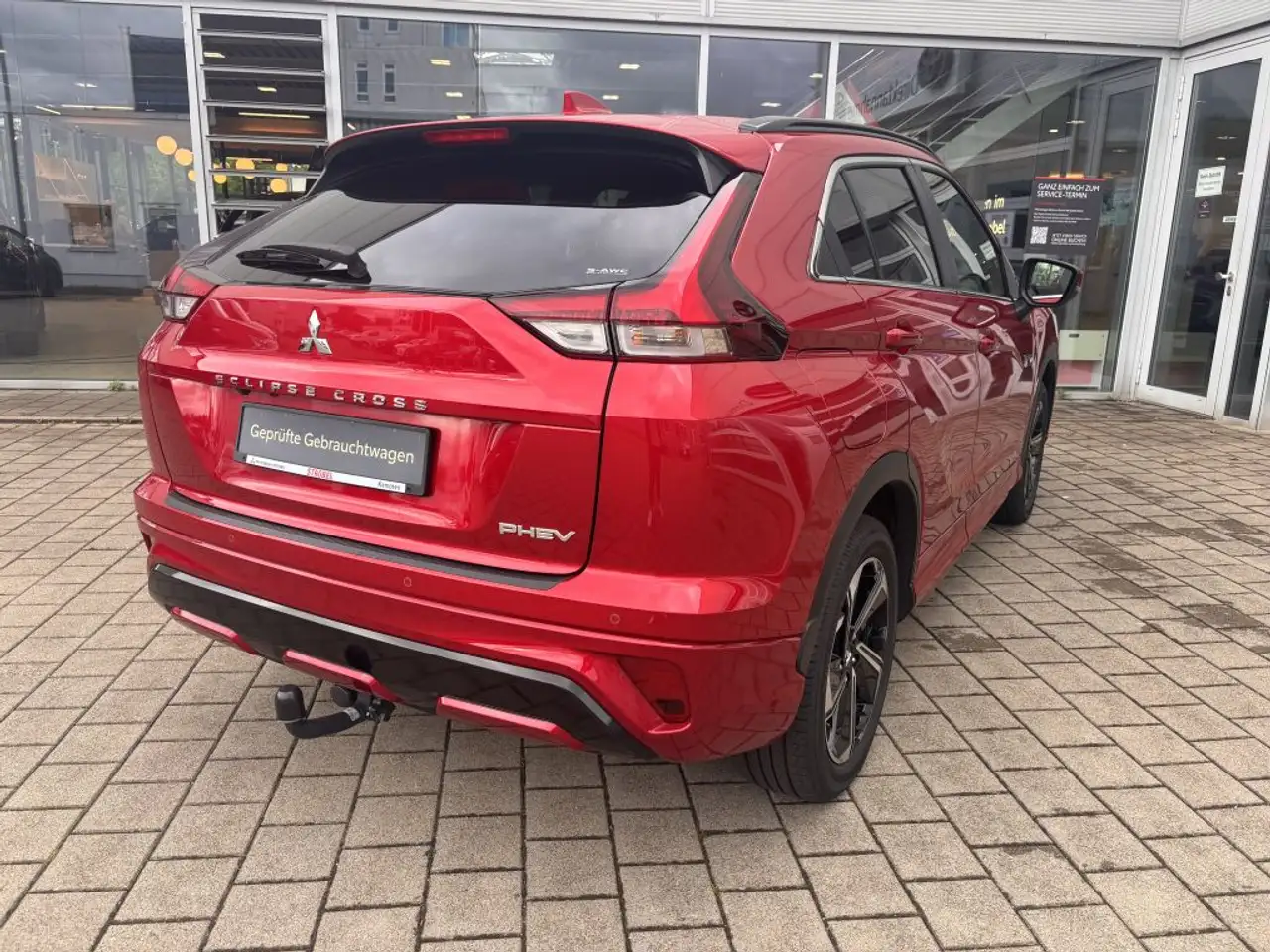 Mitsubishi Eclipse Cross Plug-In Hybrid 4WD Plus Select — معرض صور السيارة 5
