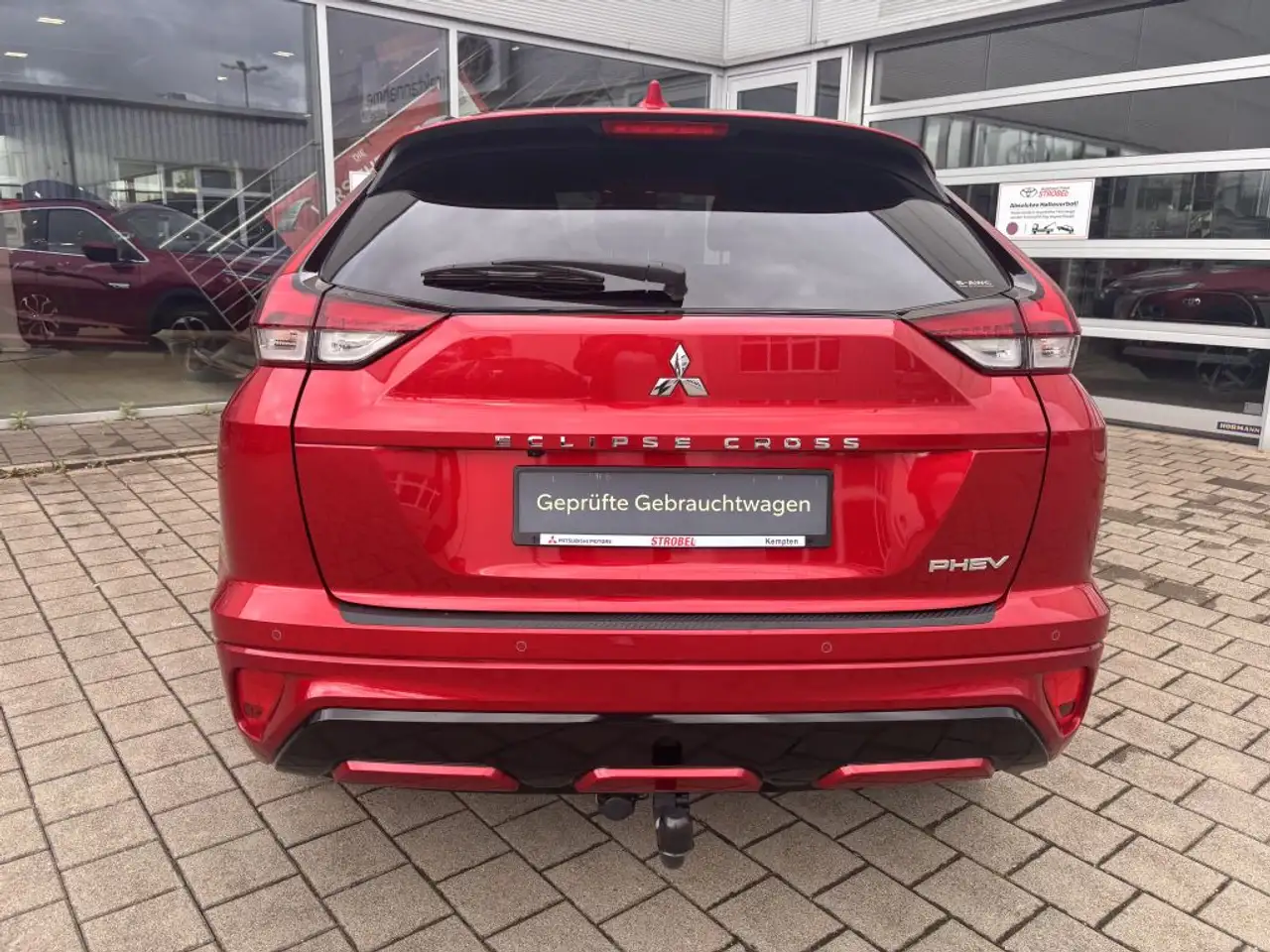 Mitsubishi Eclipse Cross Plug-In Hybrid 4WD Plus Select — معرض صور السيارة 6