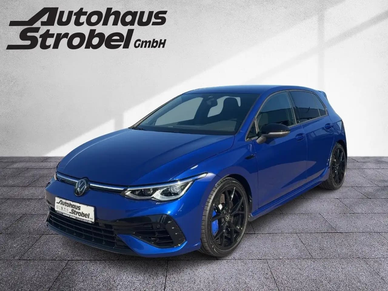 Volkswagen Golf VIII R 2.0 TSI DSG 4M "20 Years" ab 2,99% A — معرض صور السيارة 2