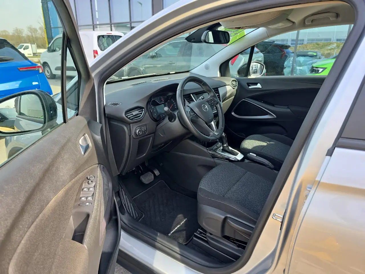 Opel Crossland 1.2 Turbo Enjoy *Sitzheizung*PDC* — معرض صور السيارة 9