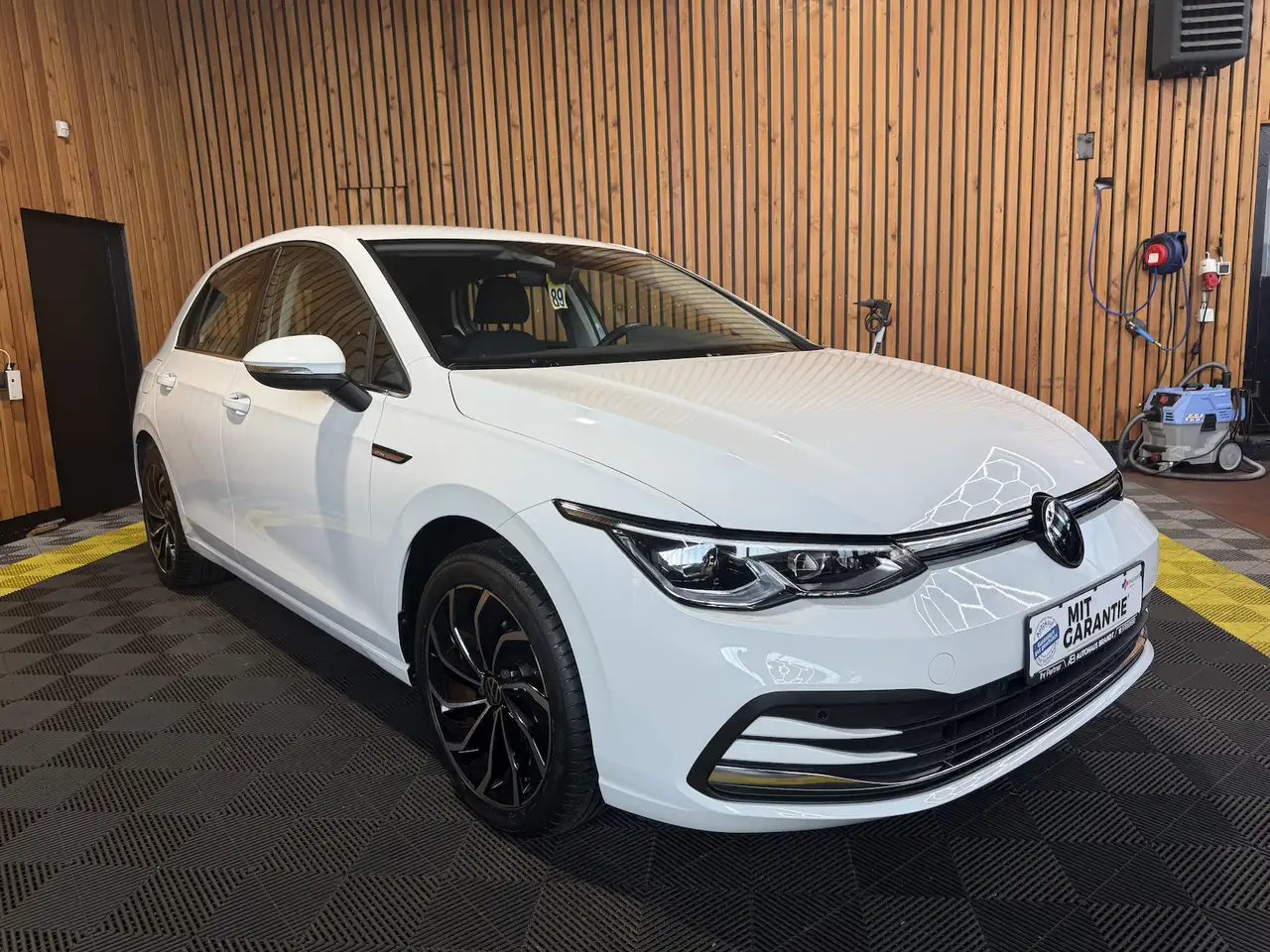 Volkswagen Golf 2,0 TSI Style DSG *Navi*Kam*el.Sitz*LED*ACC — Galerie du véhicule 4