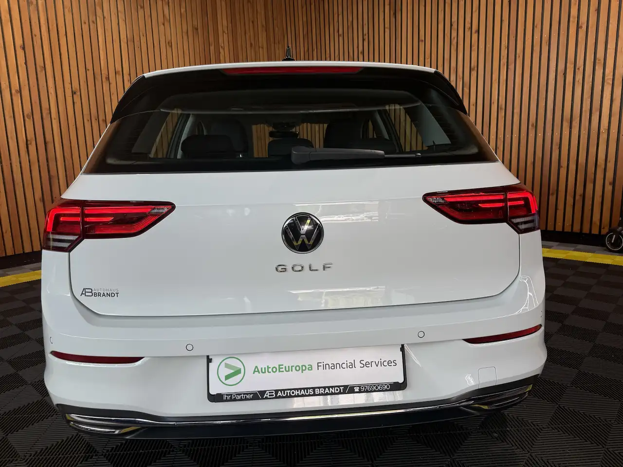 Volkswagen Golf 2,0 TSI Style DSG *Navi*Kam*el.Sitz*LED*ACC — Galerie du véhicule 6