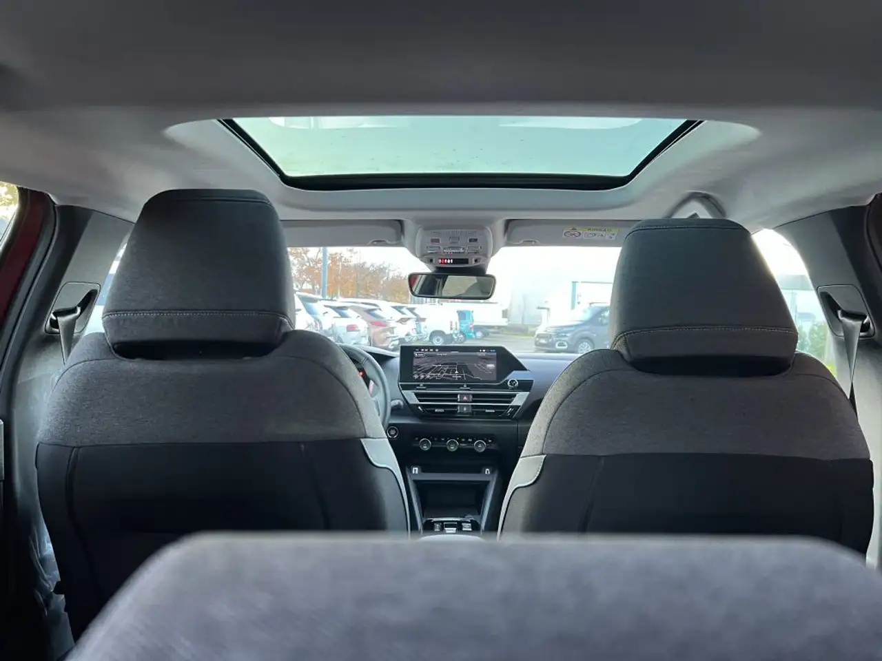 Citroen E-C4 Electric e-C4 Elektro 136 Shine + Kälte-P., Schiebedach ! — Vehicle gallery 11