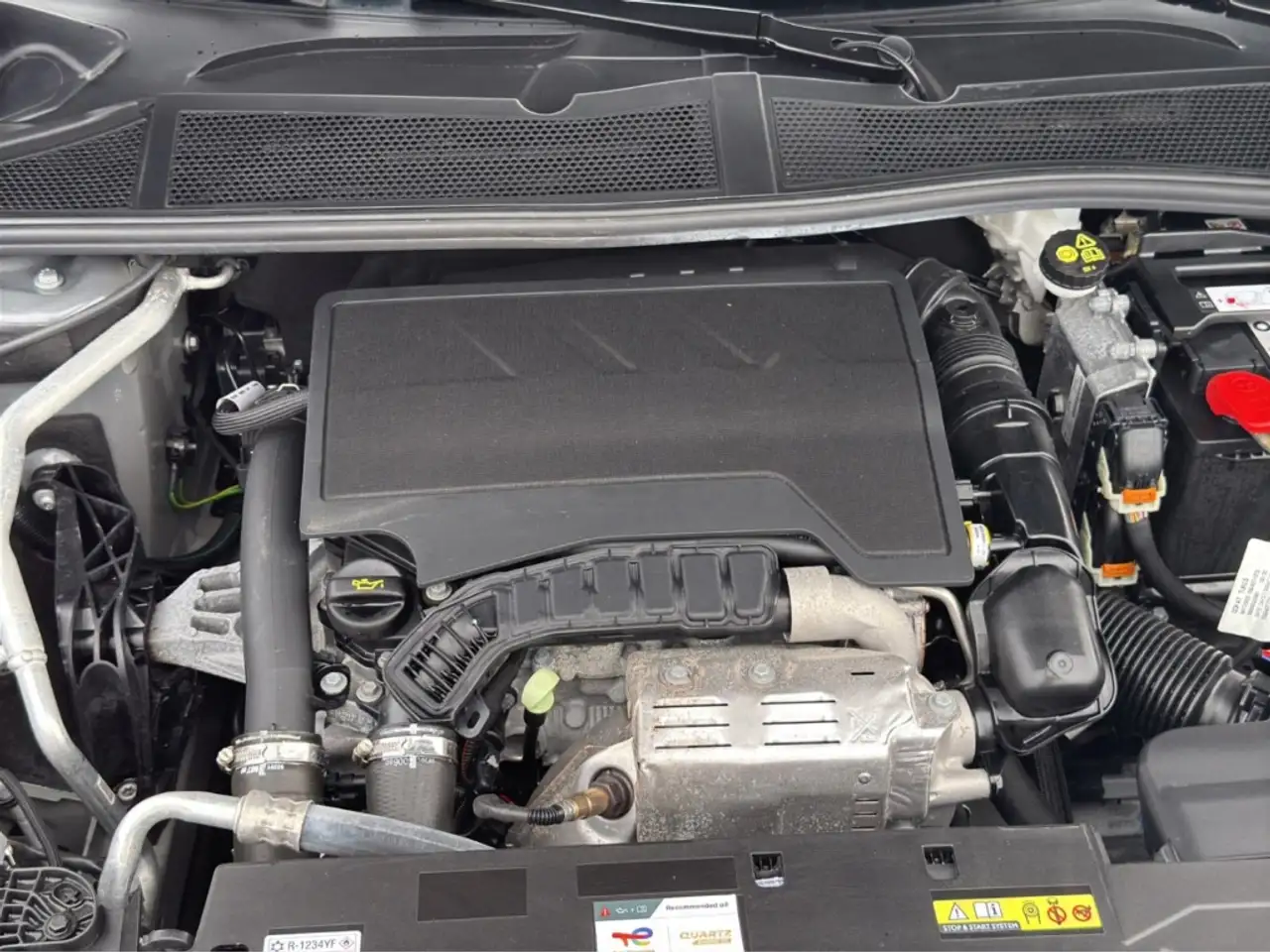 Peugeot 308 PureTech 130 1.2 Allure Navi/Sitzheizung — Galería del vehículo 24