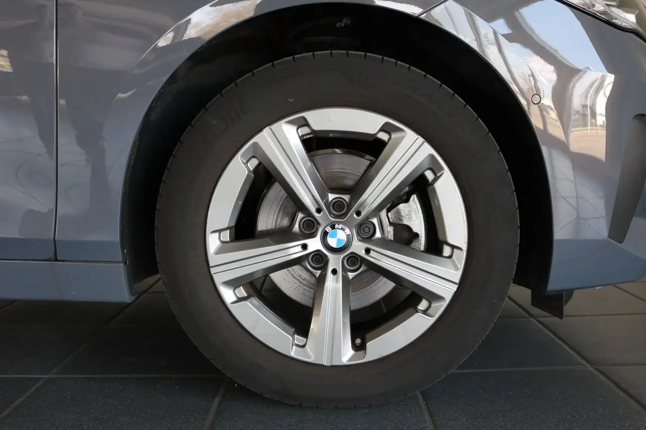 BMW 216 i AHK Head-Up Driv.+Park.-Assist-Plus RFK Komfort — معرض صور السيارة 15