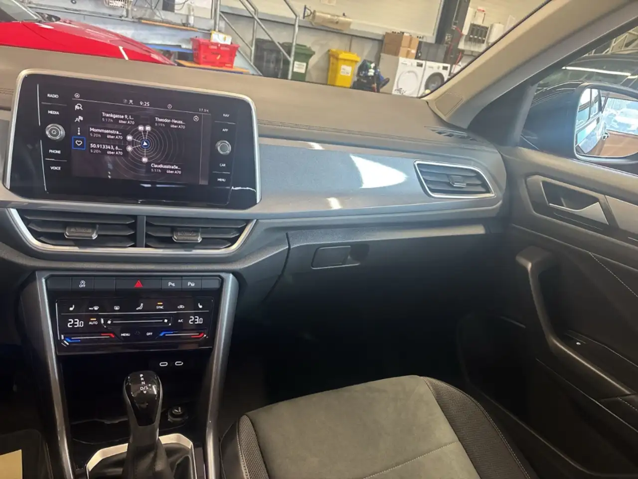Volkswagen T-Roc Style 1.5 TSI+Klimaautomatik+Sitzheizung+Digitales — Galería del vehículo 12