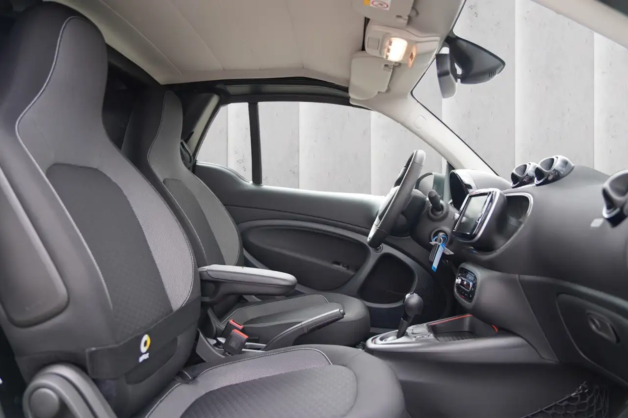 smart forTwo EQ fortwo cabrio Tempo Winter Kamera Ambiente Klima — معرض صور السيارة 10