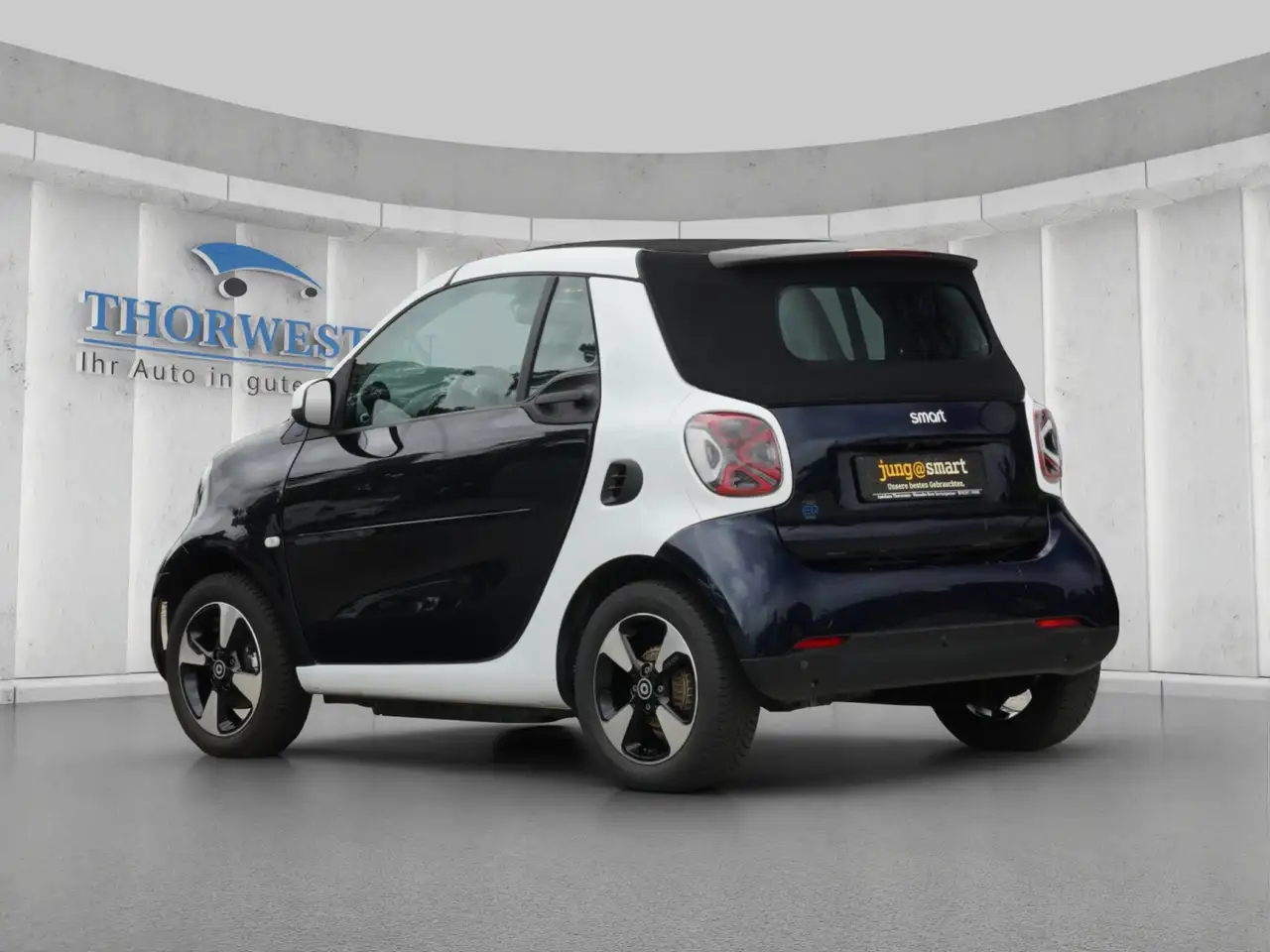 smart forTwo EQ fortwo cabrio Tempo Winter Kamera Ambiente Klima — معرض صور السيارة 6