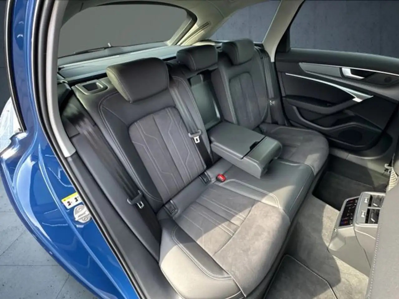 Audi A6 S line 50 TFSI e AHK/HDMatrix/ACC/20'' — معرض صور السيارة 18