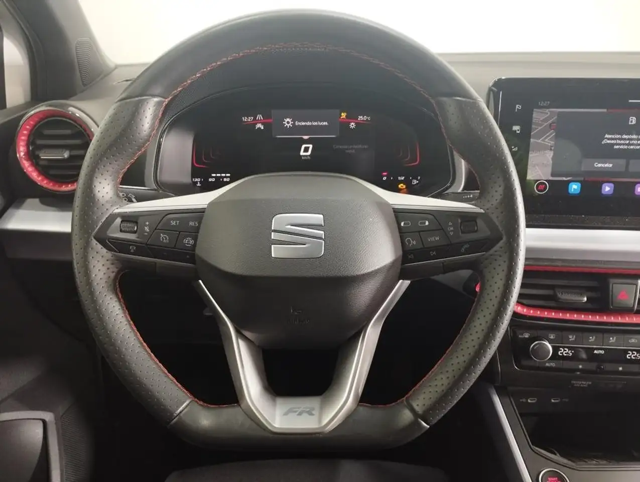 SEAT Arona 1.0 TSI S&S FR XM 115 — معرض صور السيارة 18