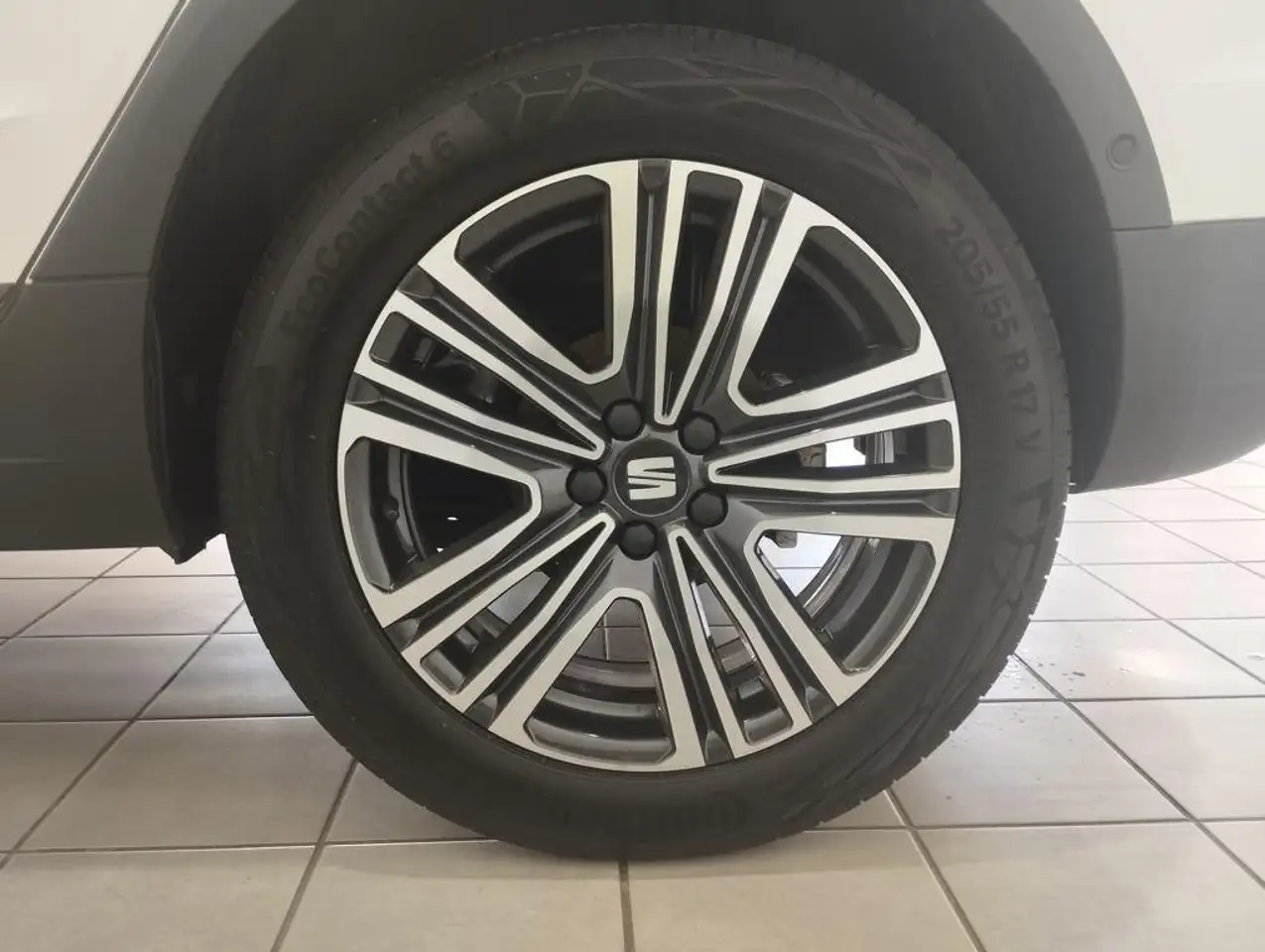SEAT Arona 1.0 TSI S&S FR XM 115 — معرض صور السيارة 8