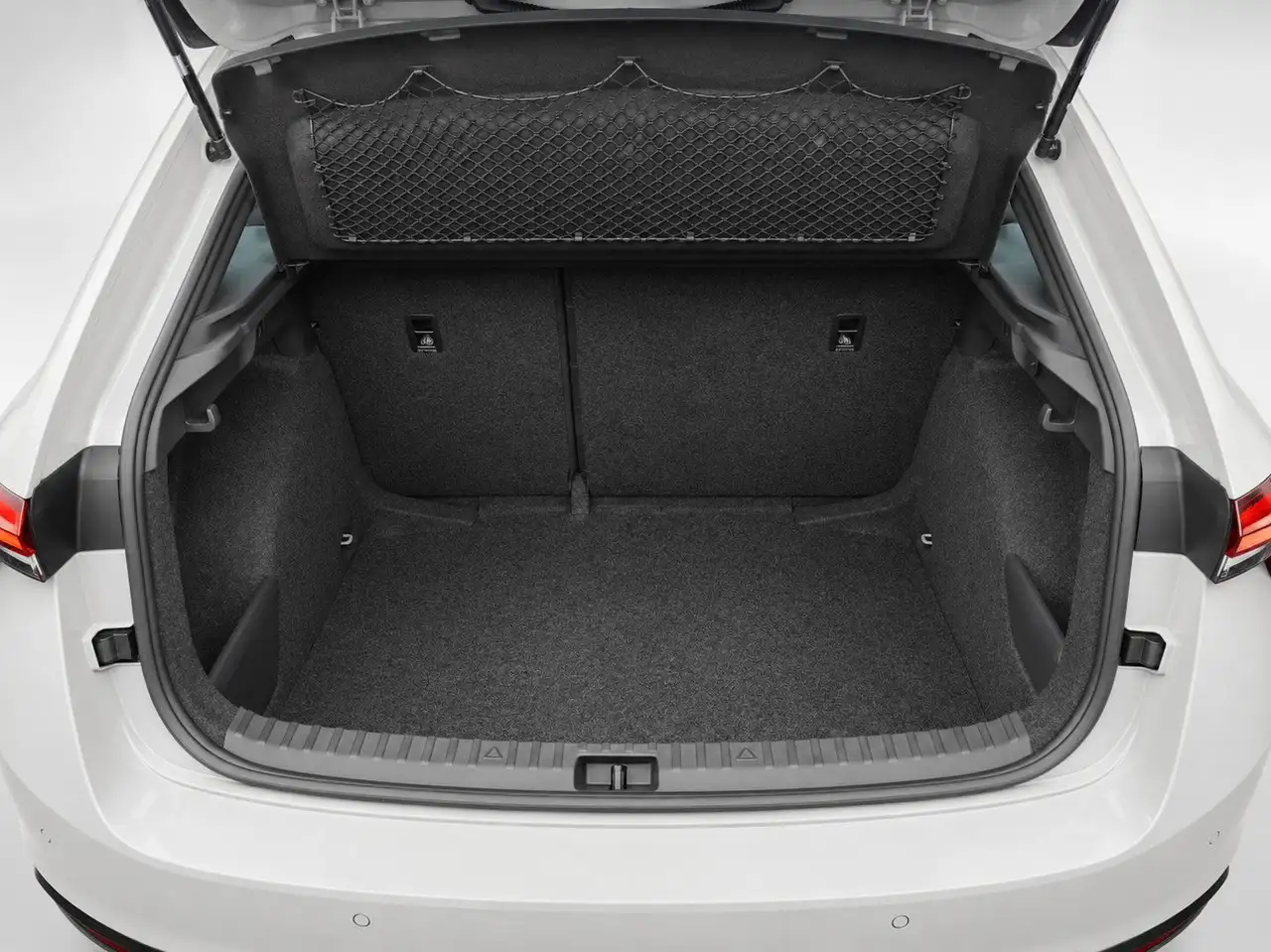 Skoda Scala 1.0 TSI MONTE CARLO DSG Navi-APP Matrix — Galerie du véhicule 32