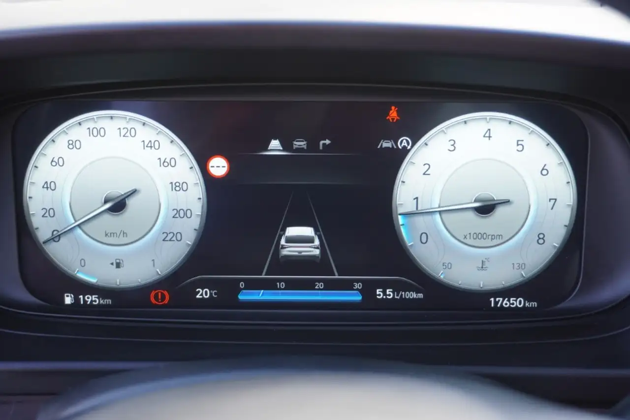 Hyundai i20 1.2 Select Navi LED Kamera Lenkradheizung — Galerie du véhicule 19