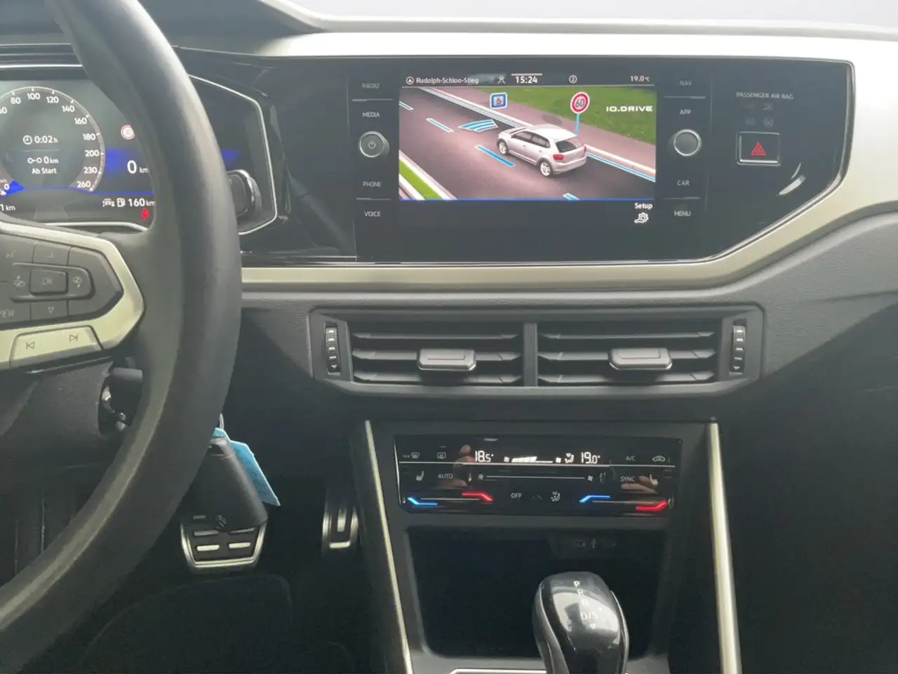 Volkswagen Polo Life 1,0 l TSI DSG/NAVI/IQ LIGHT/PDC Move — Galerie du véhicule 16