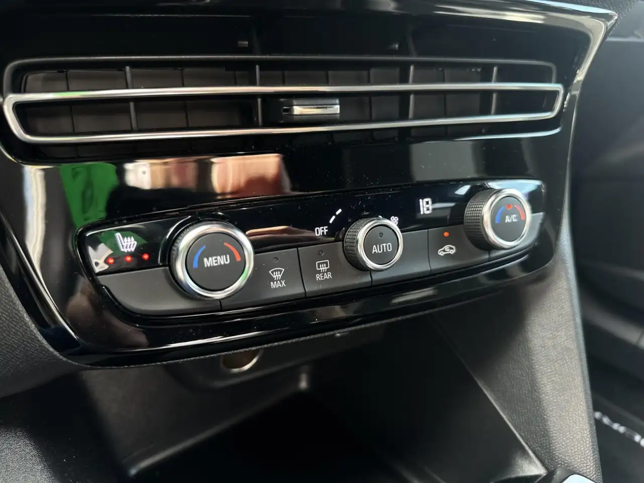 Opel Mokka 1.2 GS Line **AHK/Allw./Kamera/Winter-P.** — Vehicle gallery 13