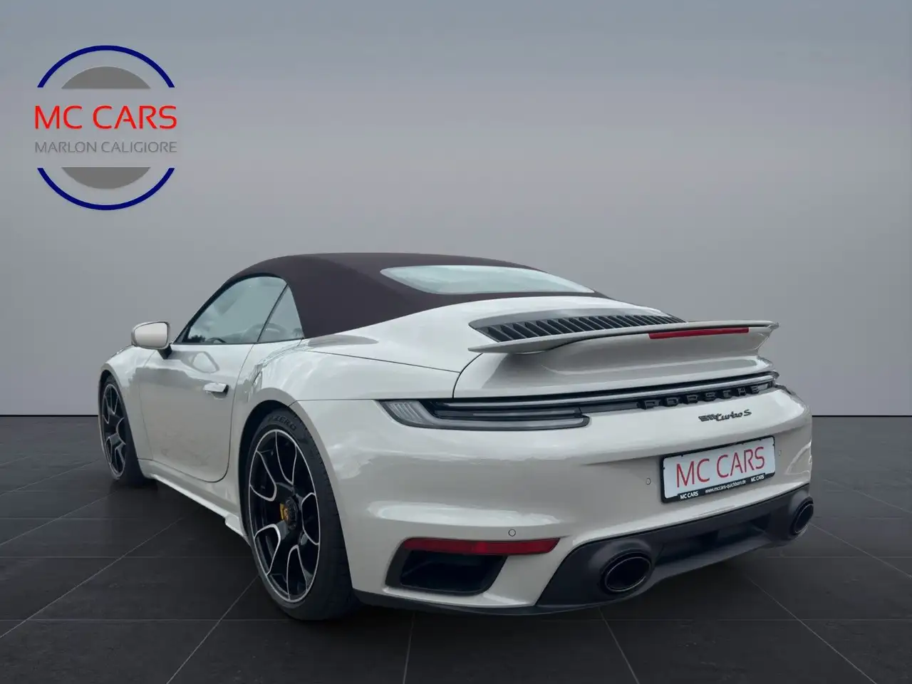 Porsche 911 Turbo S Cabriolet Porsche Approved 12/27 — Galería del vehículo 2
