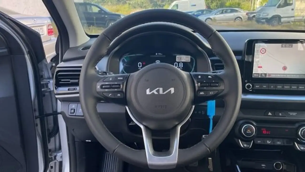 Kia Stonic 1.0 T-GDI MHEV IMT 74KW DRIVE 100CV 5P — معرض صور السيارة 14