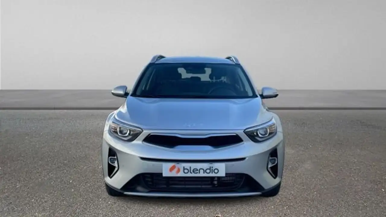 Kia Stonic 1.0 T-GDI MHEV IMT 74KW DRIVE 100CV 5P — معرض صور السيارة 4
