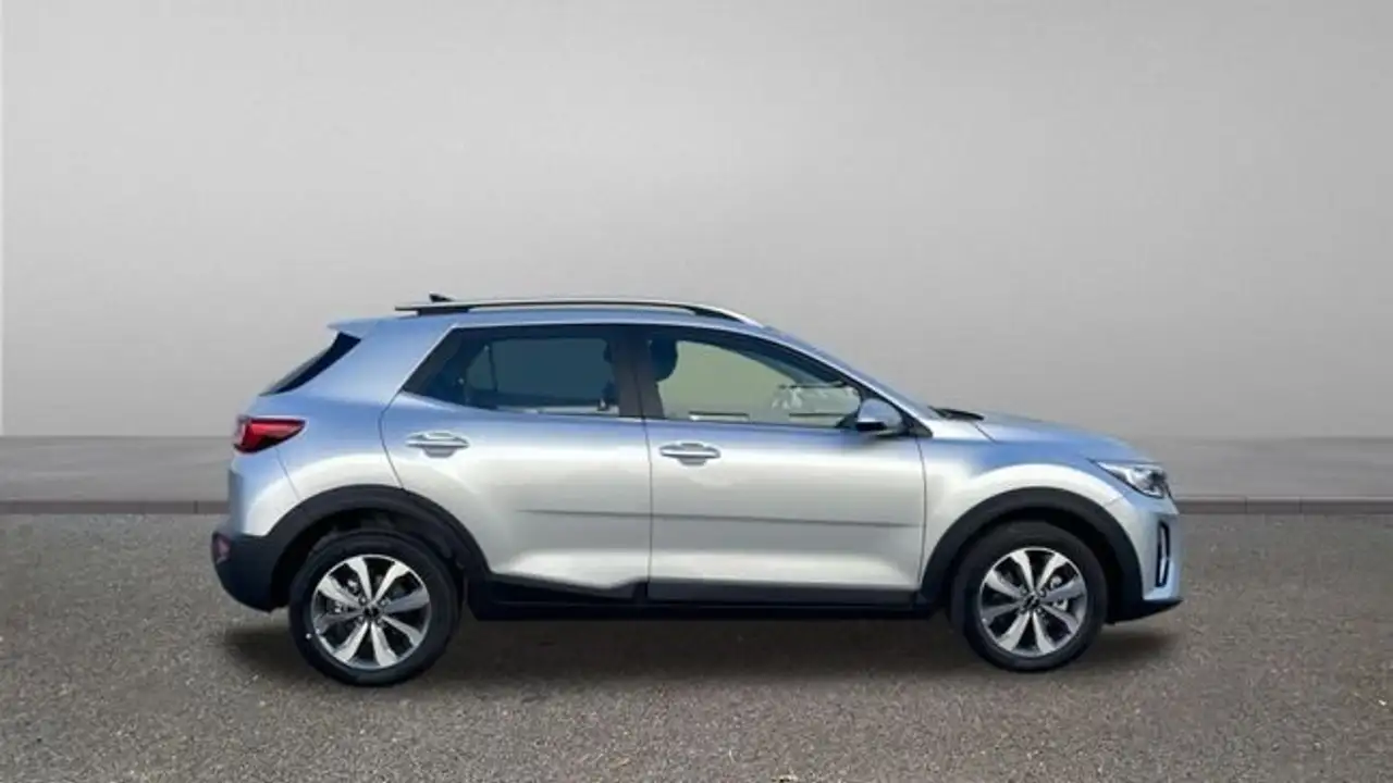 Kia Stonic 1.0 T-GDI MHEV IMT 74KW DRIVE 100CV 5P — معرض صور السيارة 6